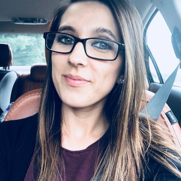 Meet your Posher, Amber - Picture 6 of 6